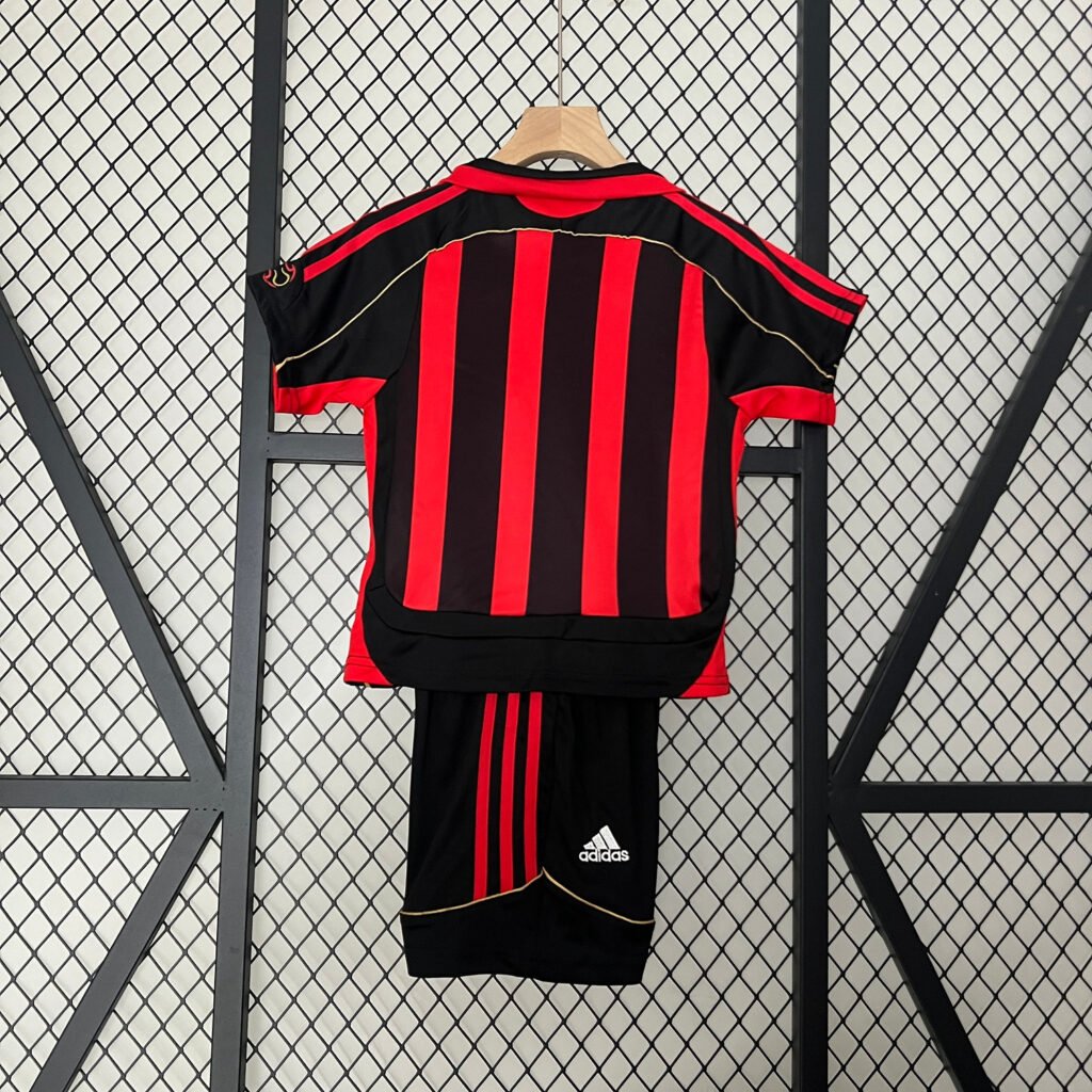 Kit Infantil Milan 2006